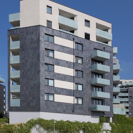 Citywest Apartments Прага Екстериор снимка